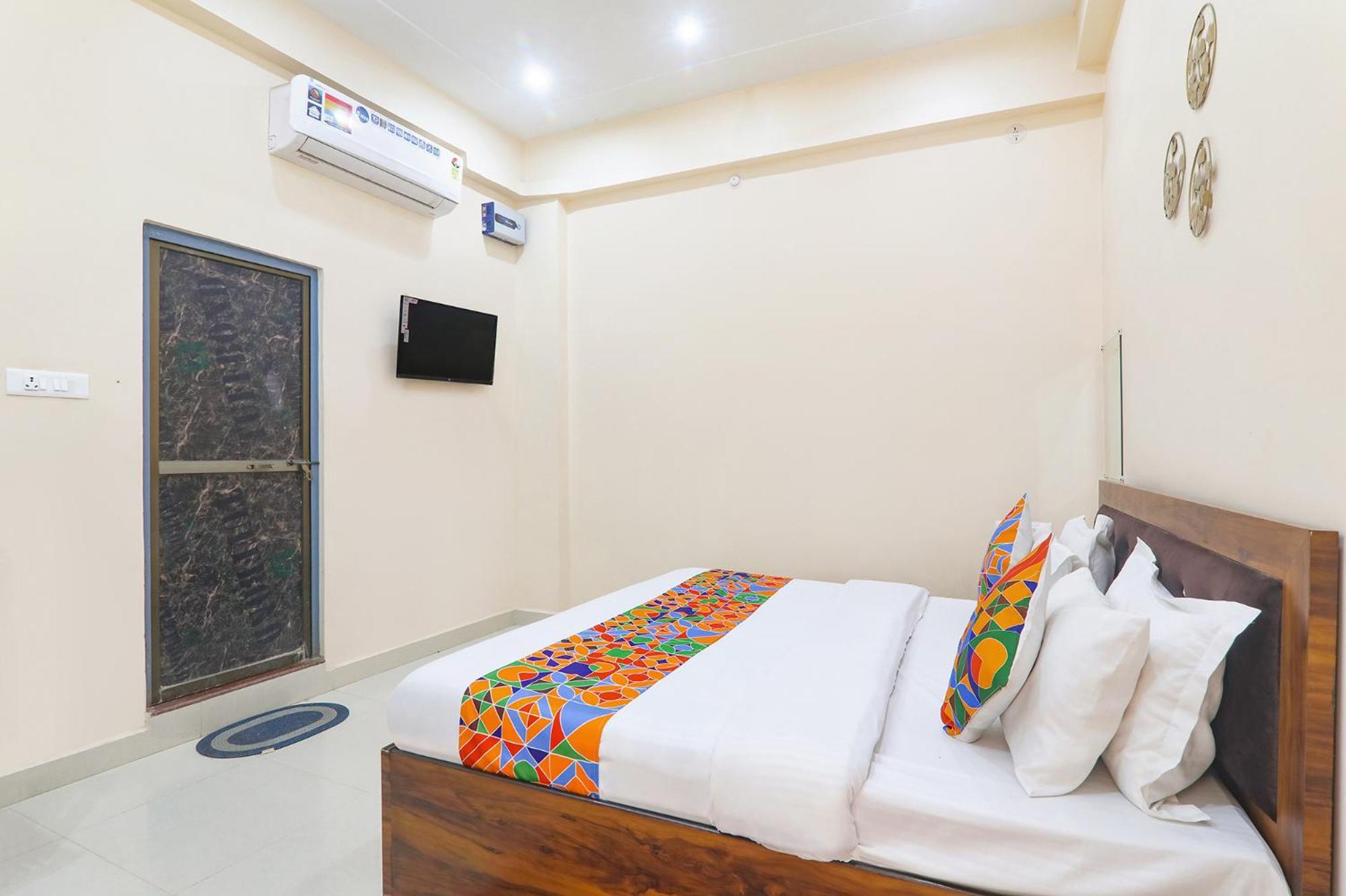 Fabhotel Rk Palace Ayodhya Екстер'єр фото