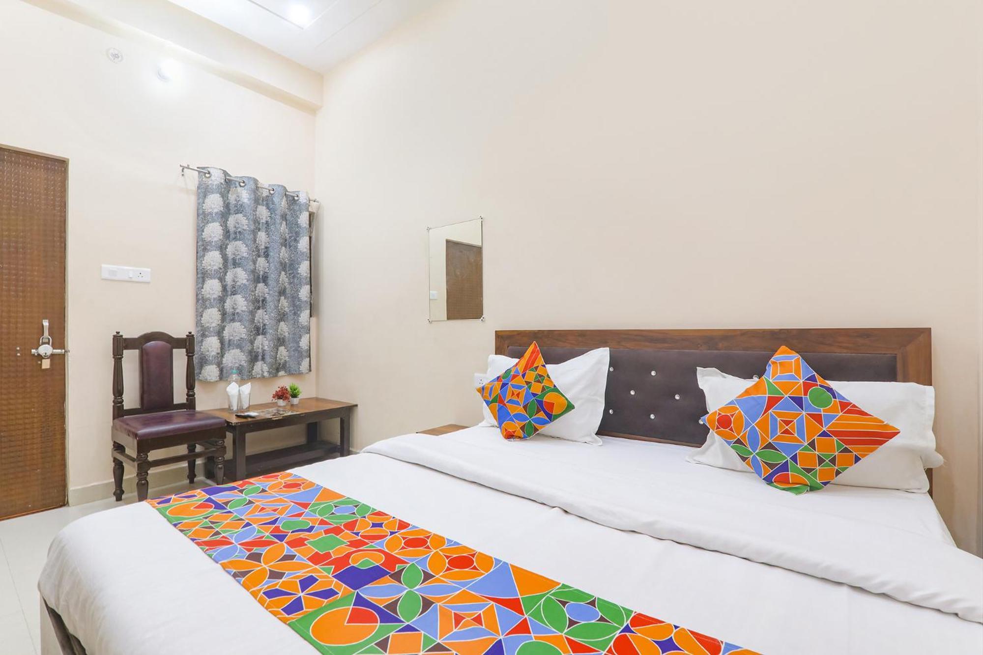 Fabhotel Rk Palace Ayodhya Екстер'єр фото